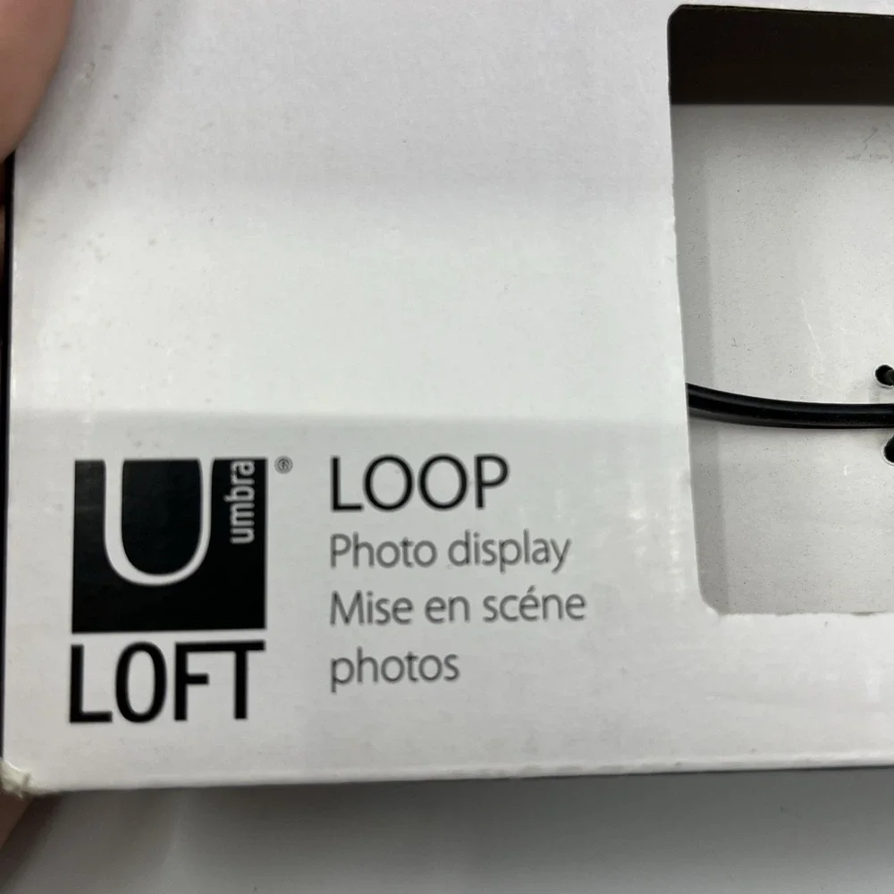 New Umbra Loop Wire Photo Picture Wall Display Holder 6 Clips 32